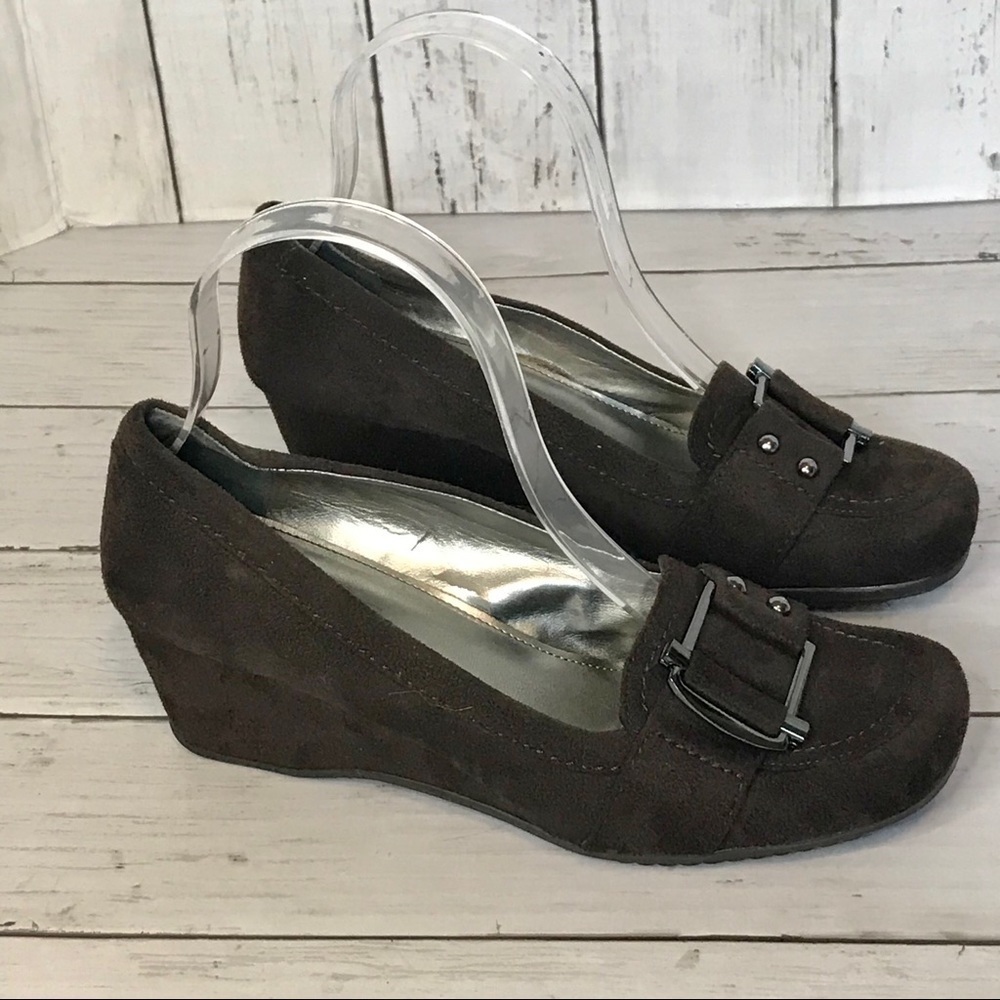 Marc Fisher Suede Buckle Wedges - Picture 2 of 11